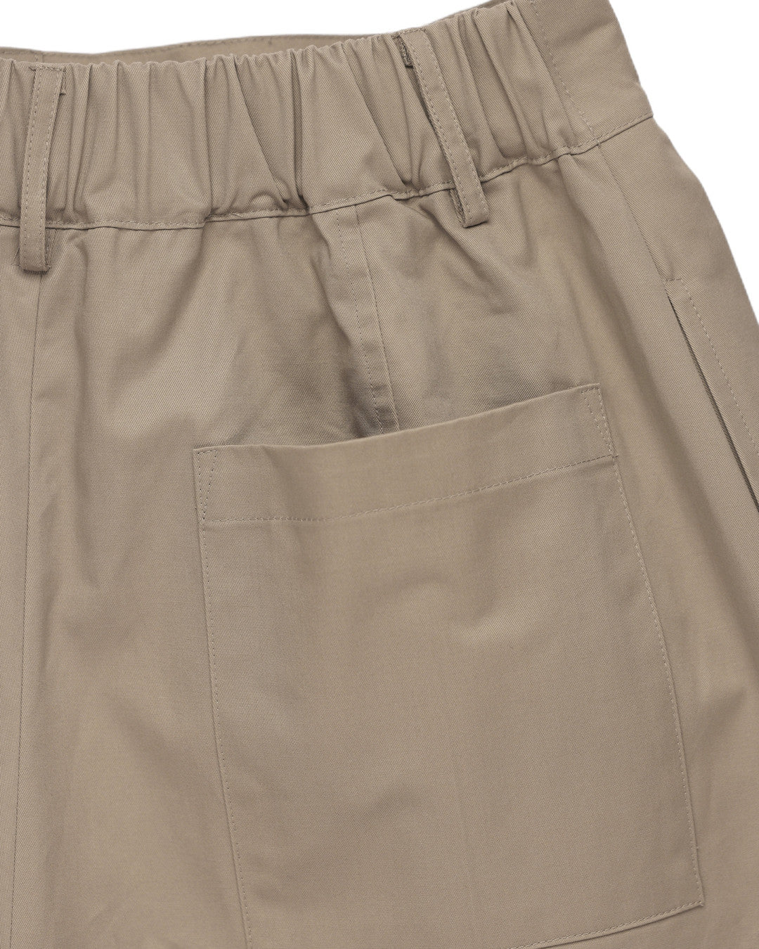 Coated Pleated Wide Shorts worn on model, image 05
