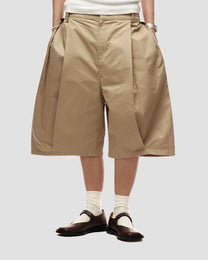Coated Pleated Wide Shorts worn on model, image 06