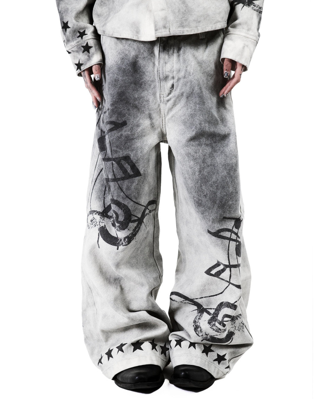 Music Note Mud-Wash Wide-Leg Pants worn on model, image 04