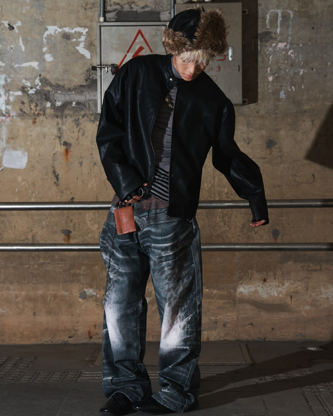 Trompe-l'Oeil Leopard Flared Jeans worn on model, image 01