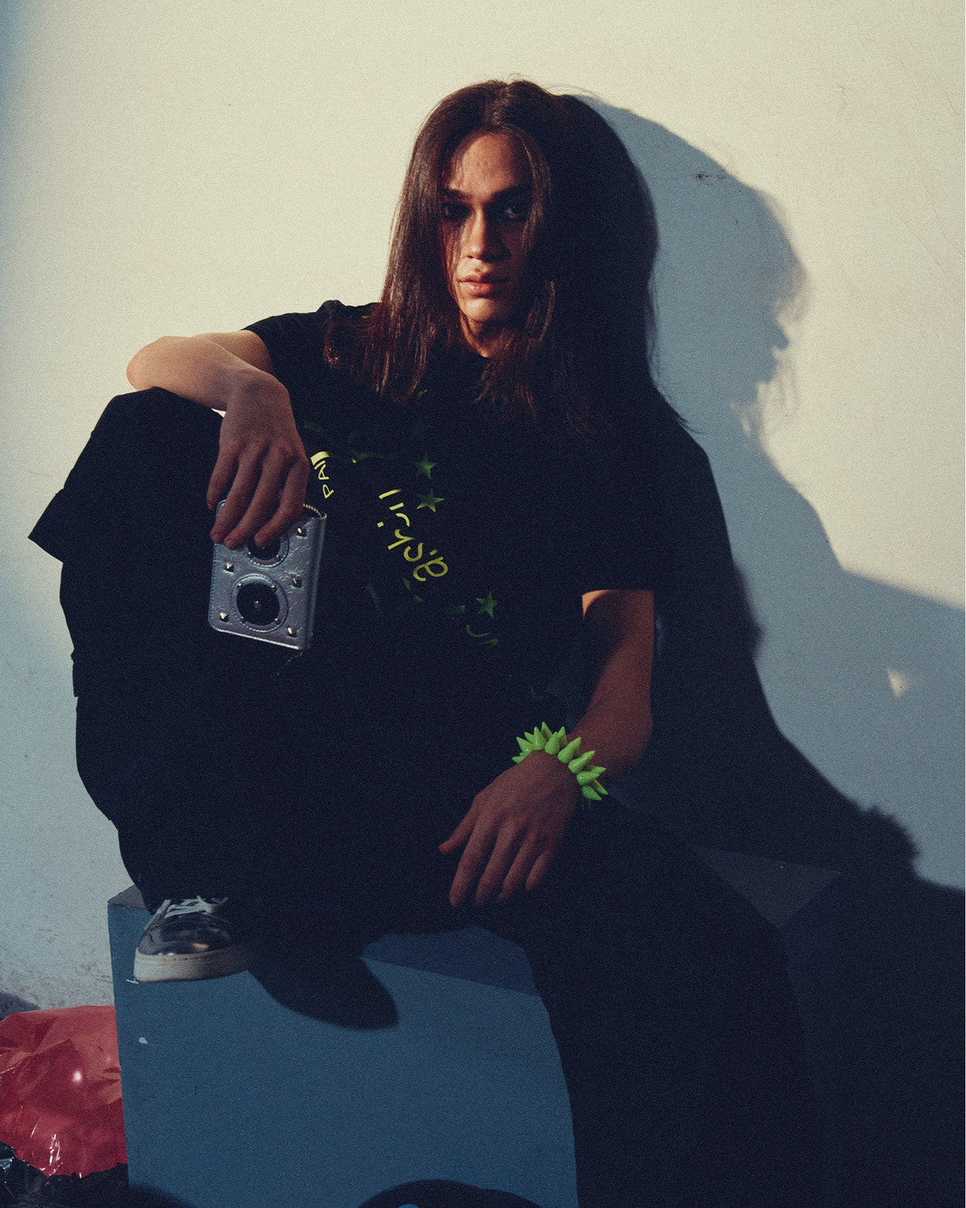 PAIKI | Diagonal Slogan &amp; Star Graphic T-Shirt styled product image 04