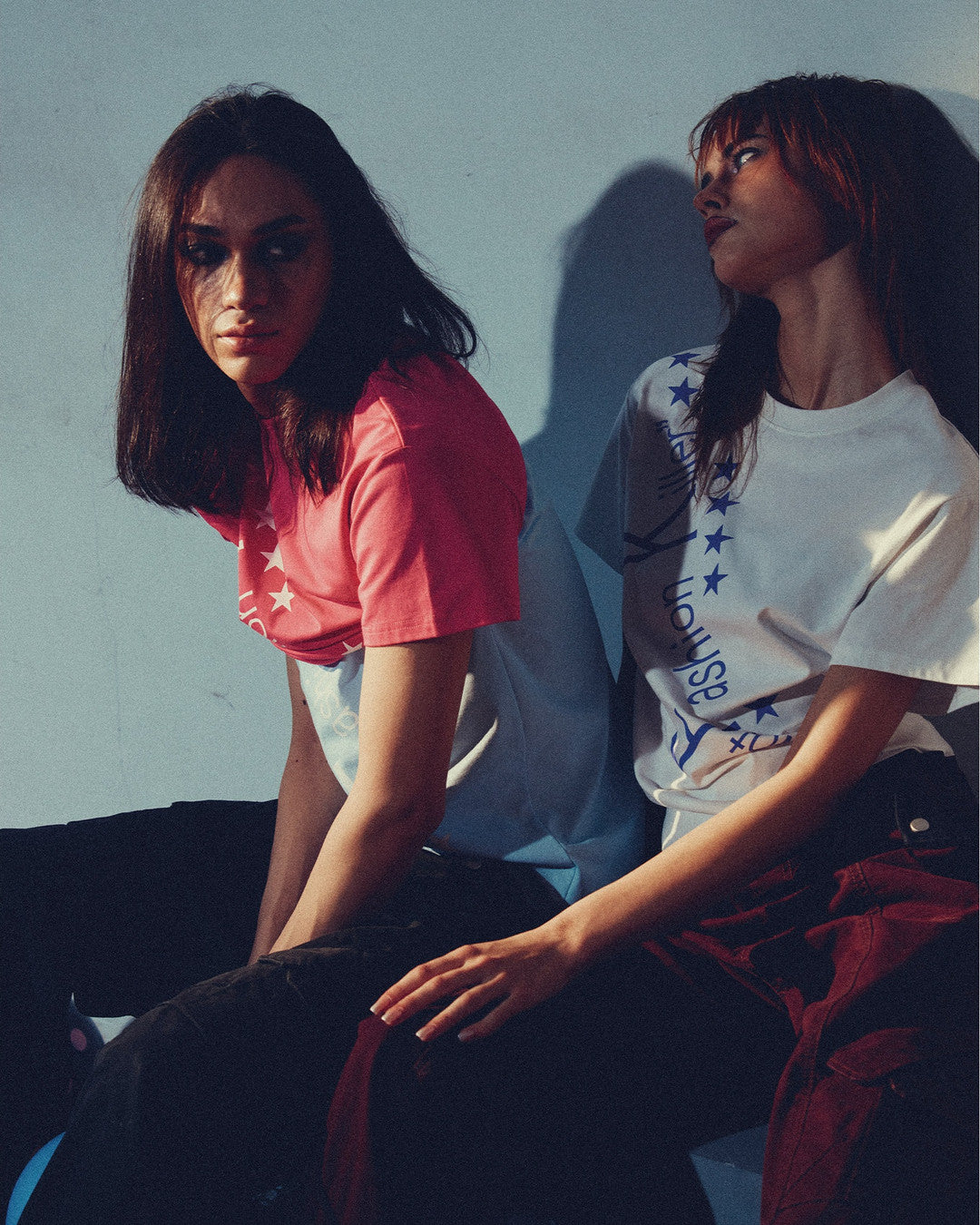 PAIKI | Diagonal Slogan &amp; Star Graphic T-Shirt styled product image 09