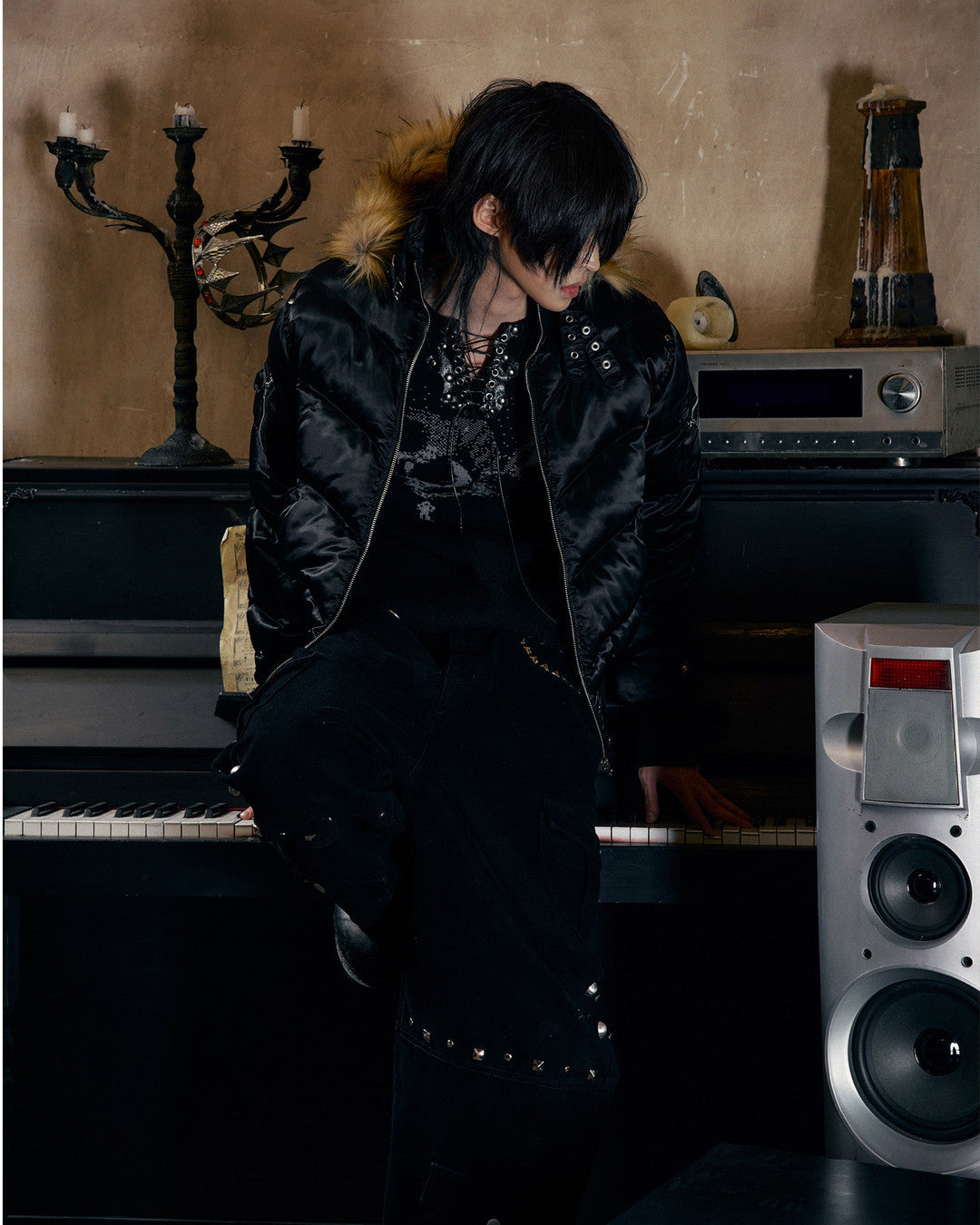 PAIKI | Oversized Hood Cropped Puffer Jacket styled product image 02
