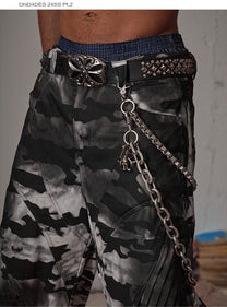 DND4DES SCROLL BUCKLE STUDDED BELT; Black; worn view