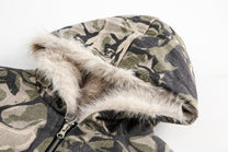 BLACK ENERGY FLORAL CAMO FUR HOOD JACKET; Camo; garment construction detail