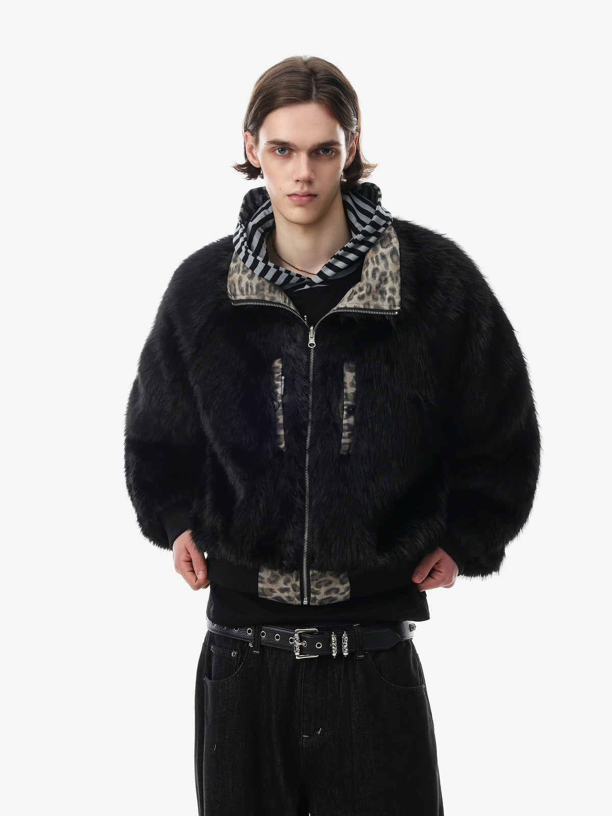 BLACK ENERGY FUR TEXTURE ZIP JACKET; Black; model view