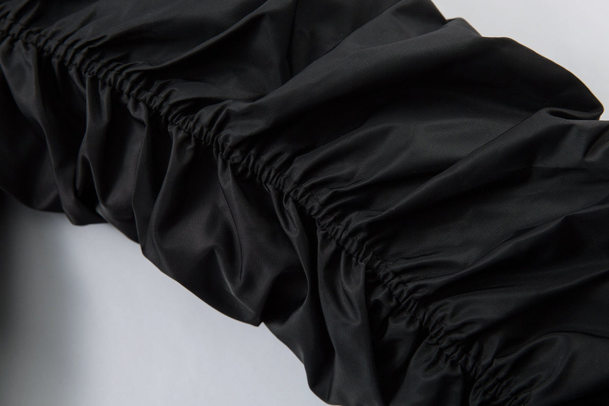 MCCNN FUR HOOD BUCKLE JACKET; Black; garment construction detail