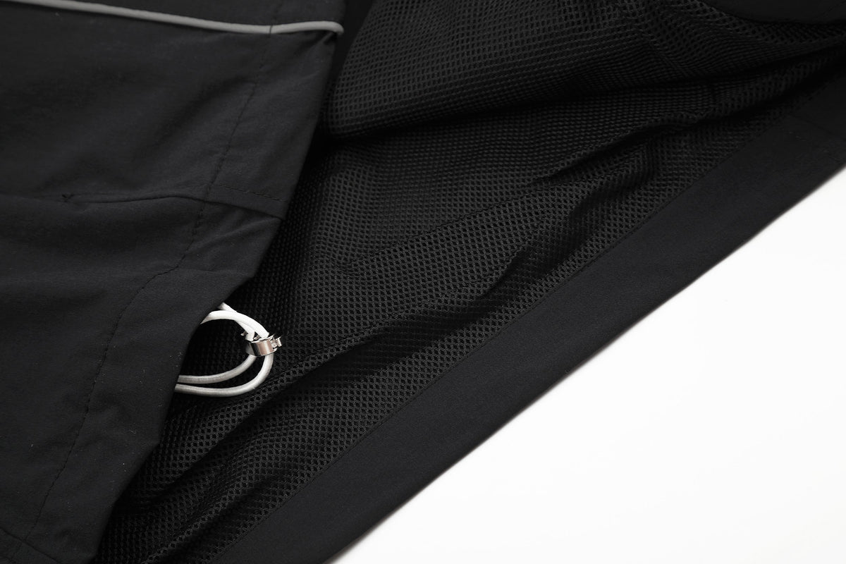 DC PEGASUS EMBROIDERED ZIP JACKET; Black; garment construction detail