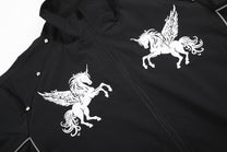 DC PEGASUS EMBROIDERED ZIP JACKET; Black; design detail