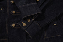 MCCNN DOUBLE ROW BUTTON TRUCKER JACKET; Black; design detail