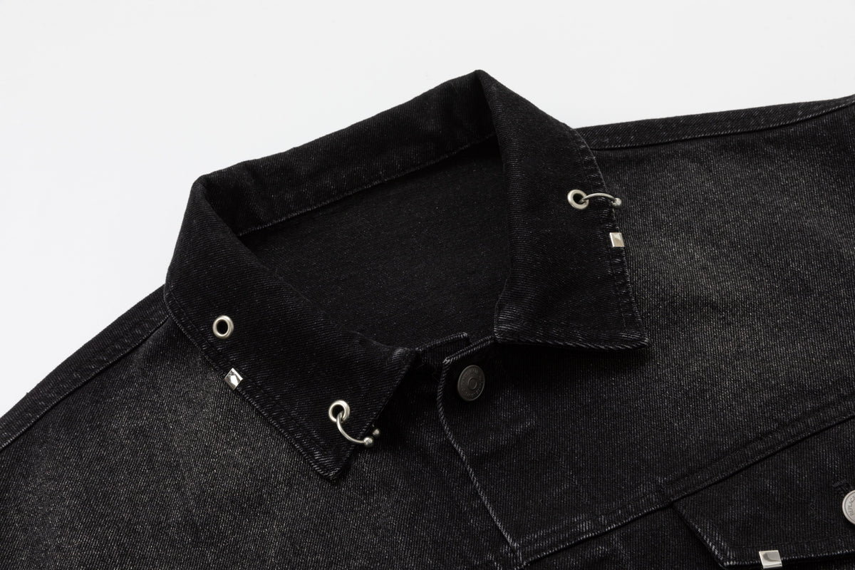 STAFFPICK GRADIENT WASH TRUCKER JACKET; Black; garment construction detail