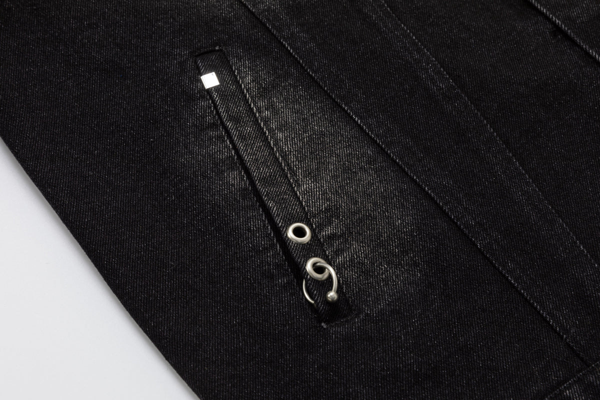 STAFFPICK GRADIENT WASH TRUCKER JACKET; Black; garment construction detail