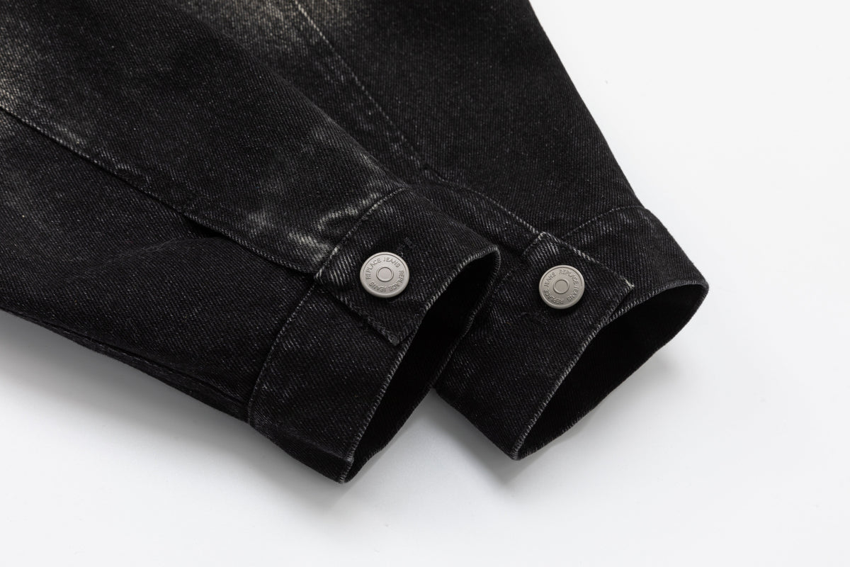 STAFFPICK GRADIENT WASH TRUCKER JACKET; Black; garment construction detail