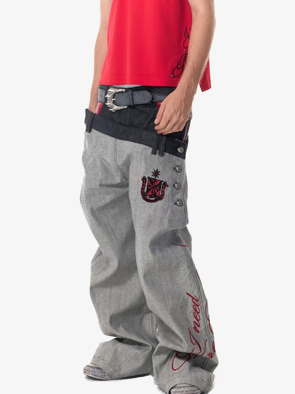 BLACK FOG ASYMMETRIC DOUBLE WAIST JEANS; Gray; model view