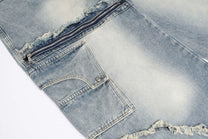 BOSOZO OVERSIZED CARGO POCKET JEANS; Blue; garment construction detail