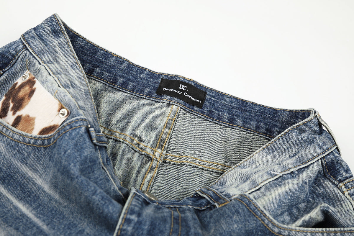 DC SPOTTED ACCENT WIDE LEG JEANS; Washed Blue; garment construction detail