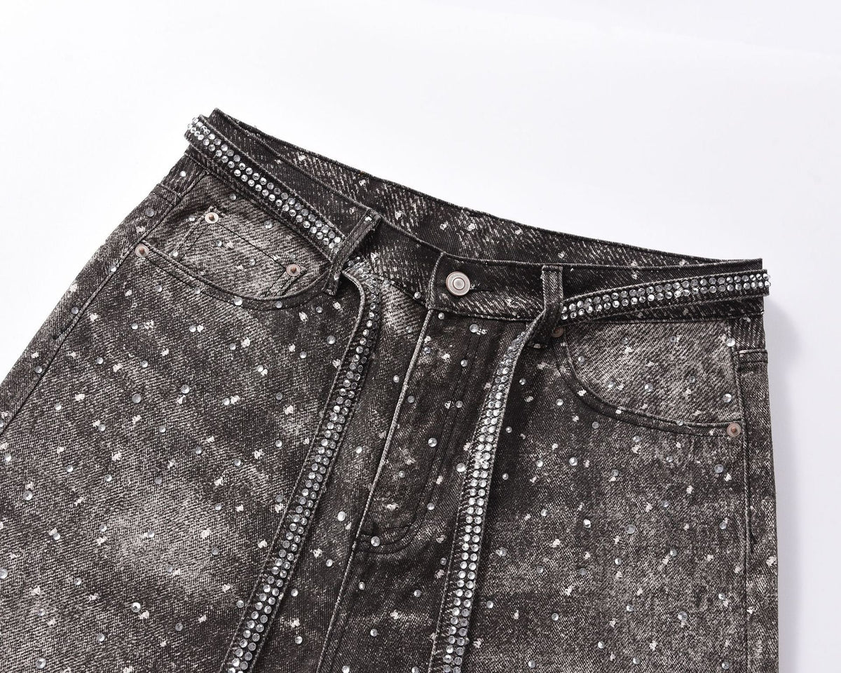 GZBKI RHINESTONE BELT WASHED JEANS; Black; garment construction detail