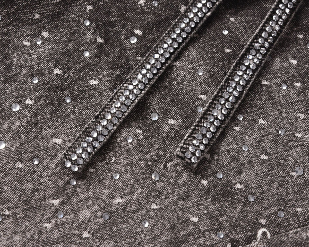 GZBKI RHINESTONE BELT WASHED JEANS; Black; garment construction detail