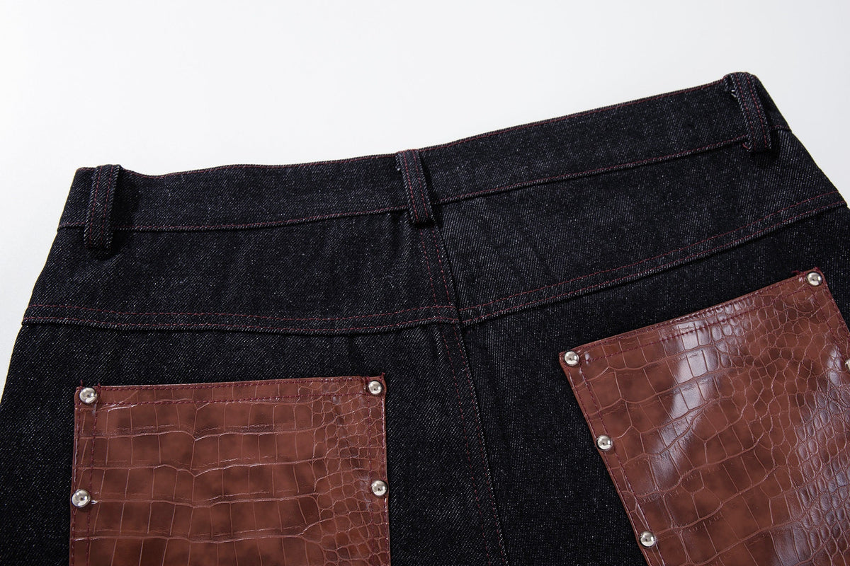 MCCNN CONTRAST PATCH PANEL JEANS; Black; design detail