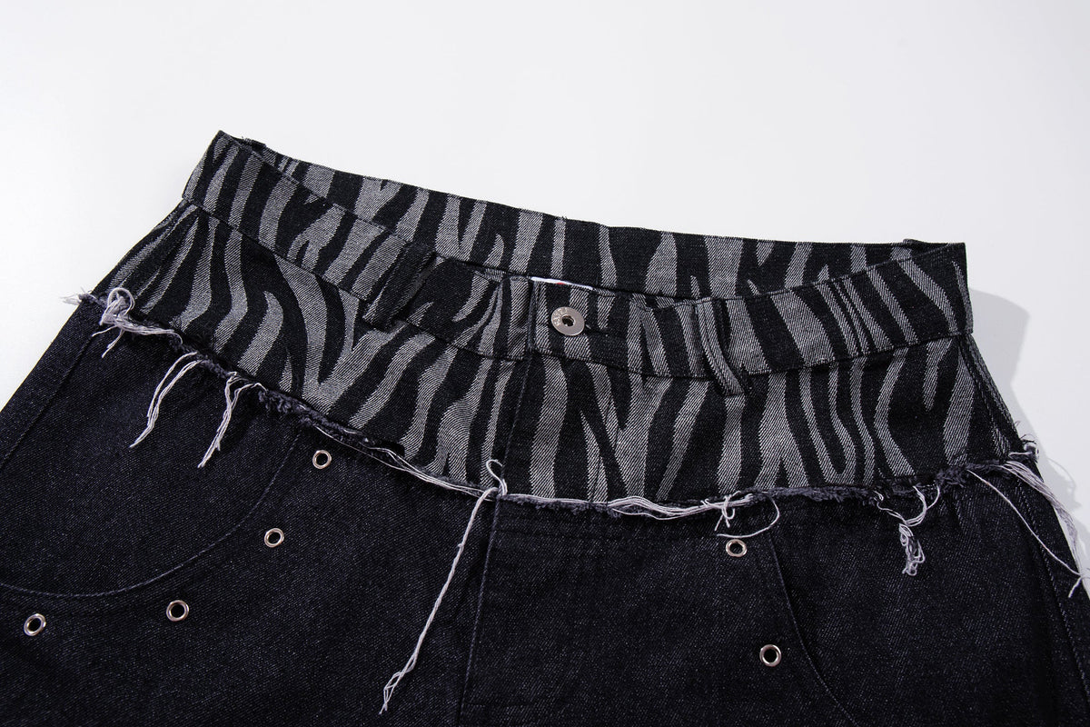 MCCNN ZEBRA GRAPHIC DISTRESSED JEANS; Blue; design detail