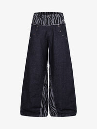 MCCNN | ZEBRA GRAPHIC DISTRESSED JEANS