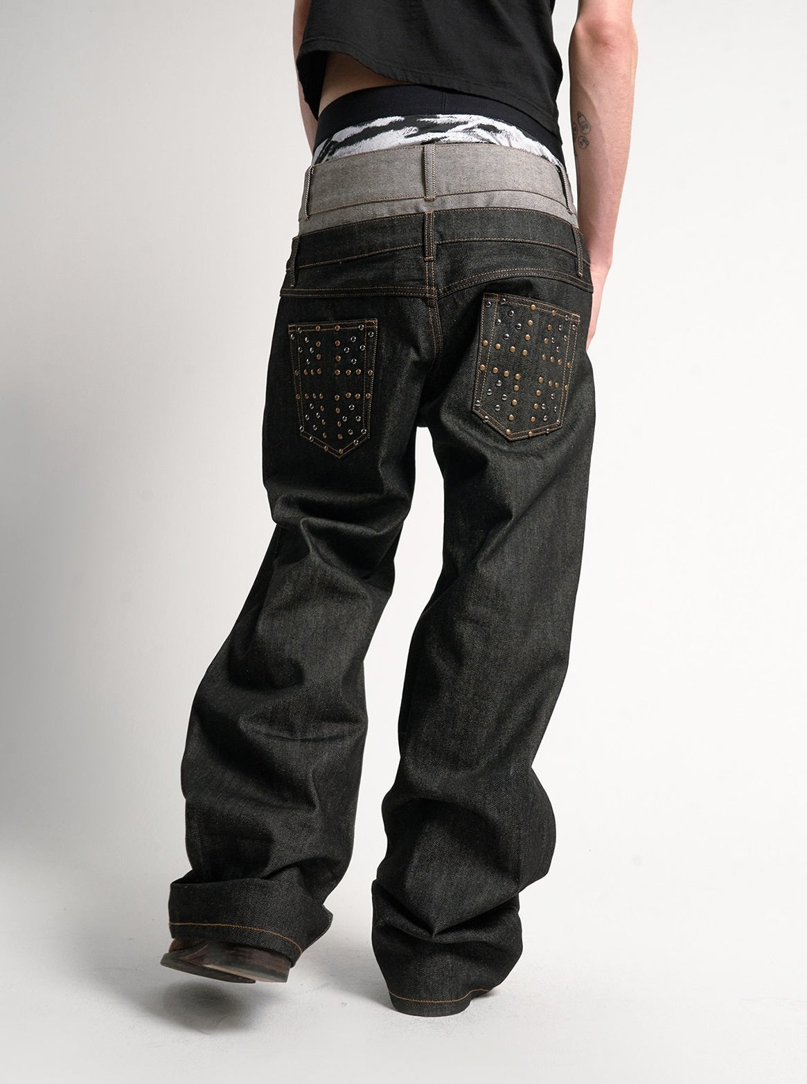NO E MOSEN DOUBLE WAIST WIDE LEG JEANS; Black; model view