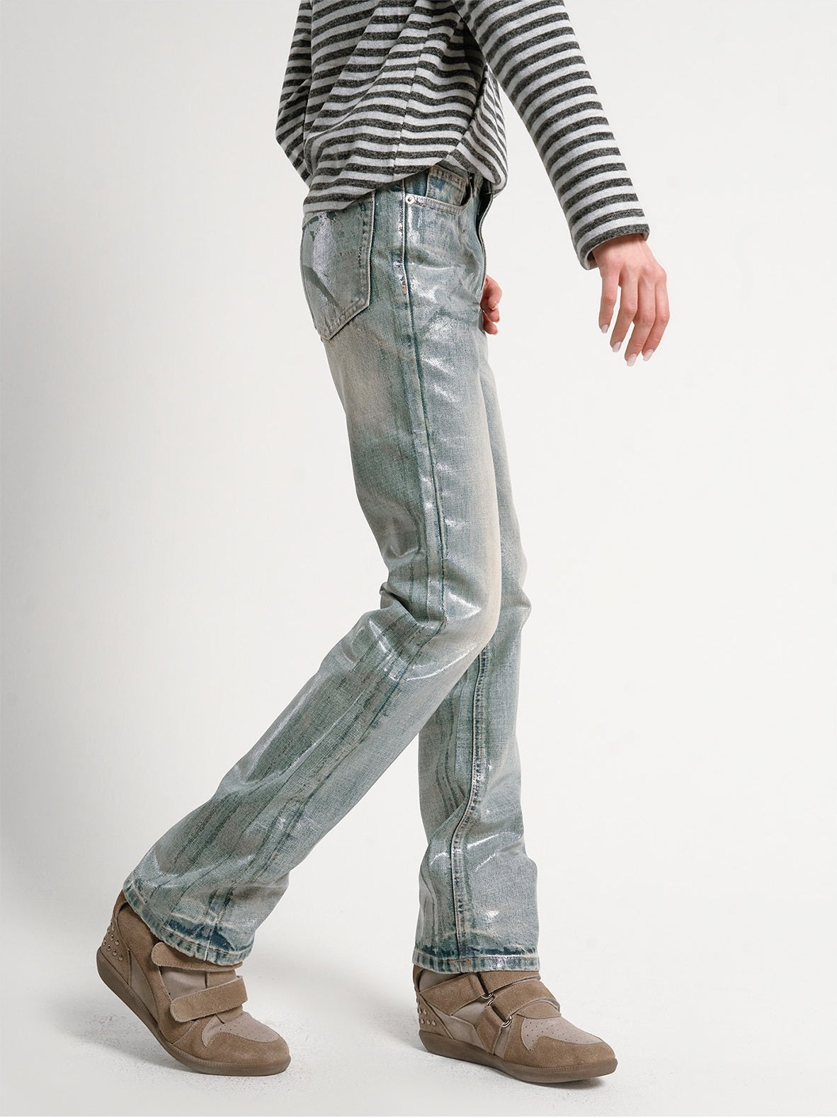 NO E MOSEN FADED BLUE FLARED JEANS; Blue; model view