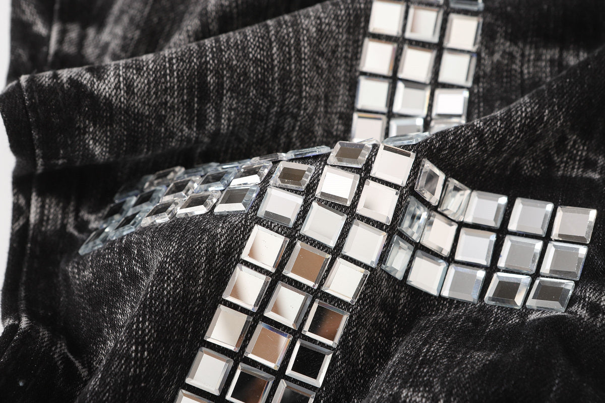 UNF DISTRESSED CROSS PANEL FLARED JEANS; Washed Black; design detail