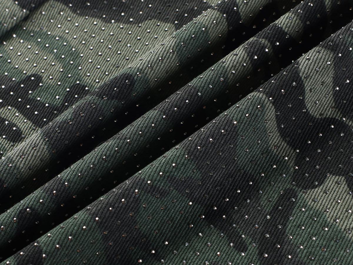 VLEX OFFICIAL RHINESTONE CAMO BAGGY BARREL JEANS; Camo; fabric detail