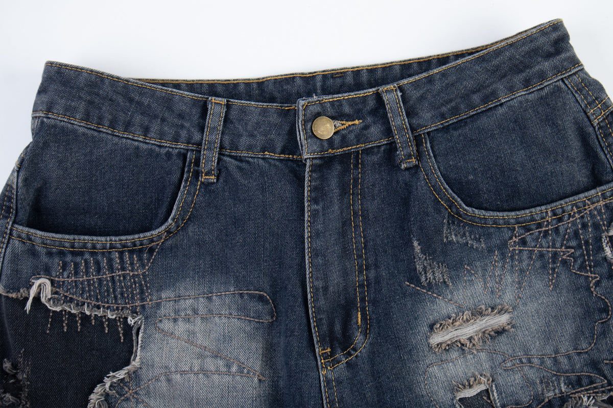ZHANLAI DISTRESSED PANEL BAGGY JEANS; Blue; garment construction detail