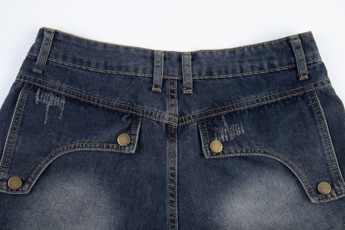 ZHANLAI DISTRESSED PANEL BAGGY JEANS; Blue; garment construction detail