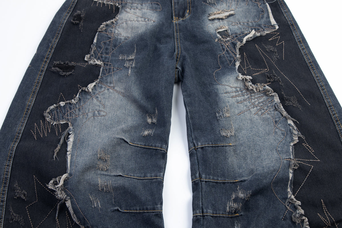ZHANLAI DISTRESSED PANEL BAGGY JEANS; Blue; design detail
