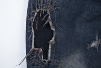 ZHANLAI DISTRESSED PANEL BAGGY JEANS; Blue; design detail