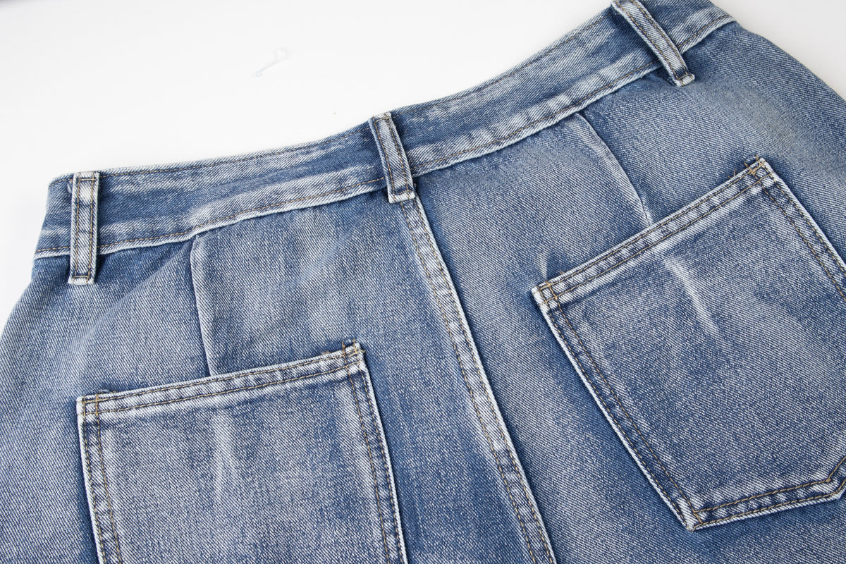 ZHANLAI MULTI POCKET CARGO JEANS; Blue; garment construction detail