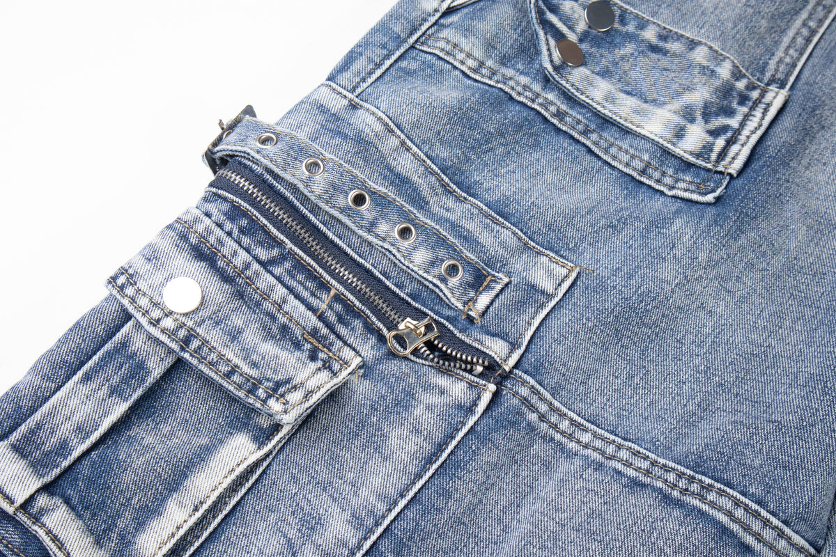 ZHANLAI MULTI POCKET CARGO JEANS; Blue; garment construction detail