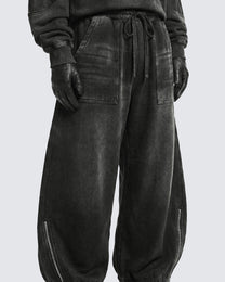 GUO WEAR WASHED ZIP HEM PANTS; Gray; model view