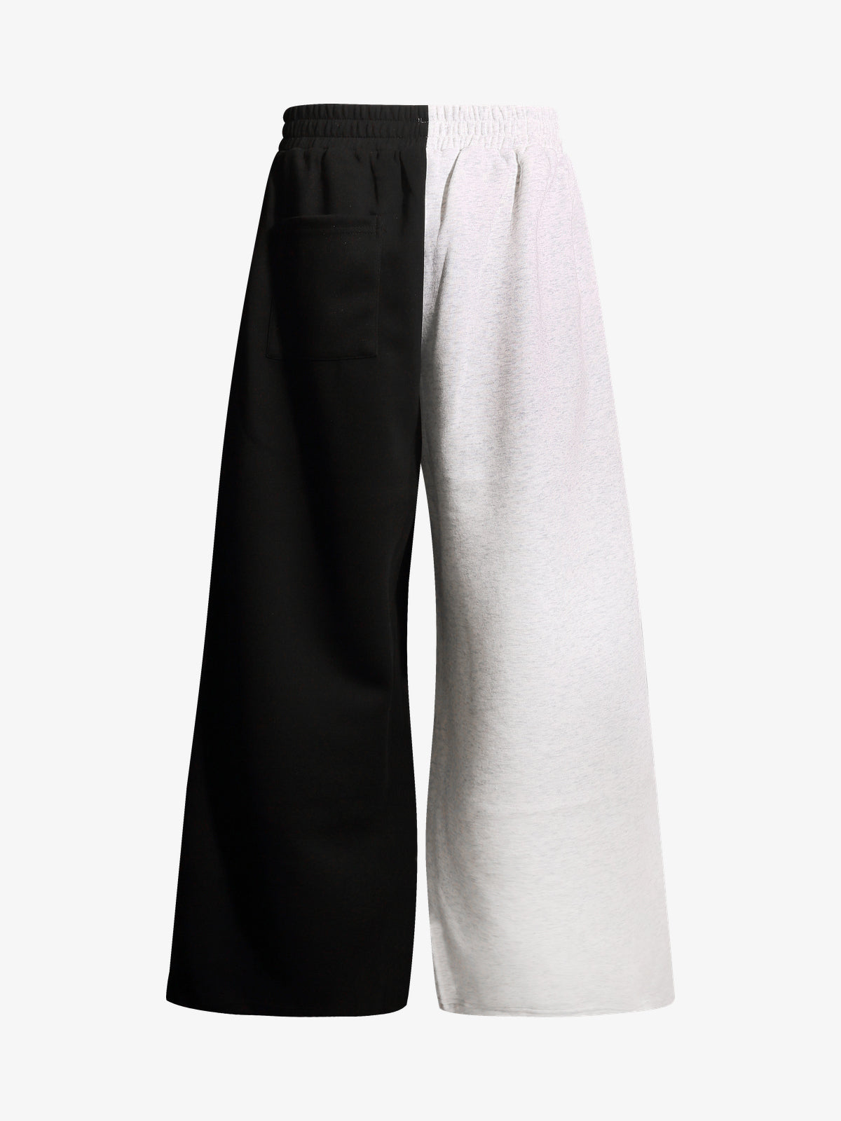 REHTRELT FLAG PATCH GRAPHIC SWEATPANTS; Light Gray+Black; back view