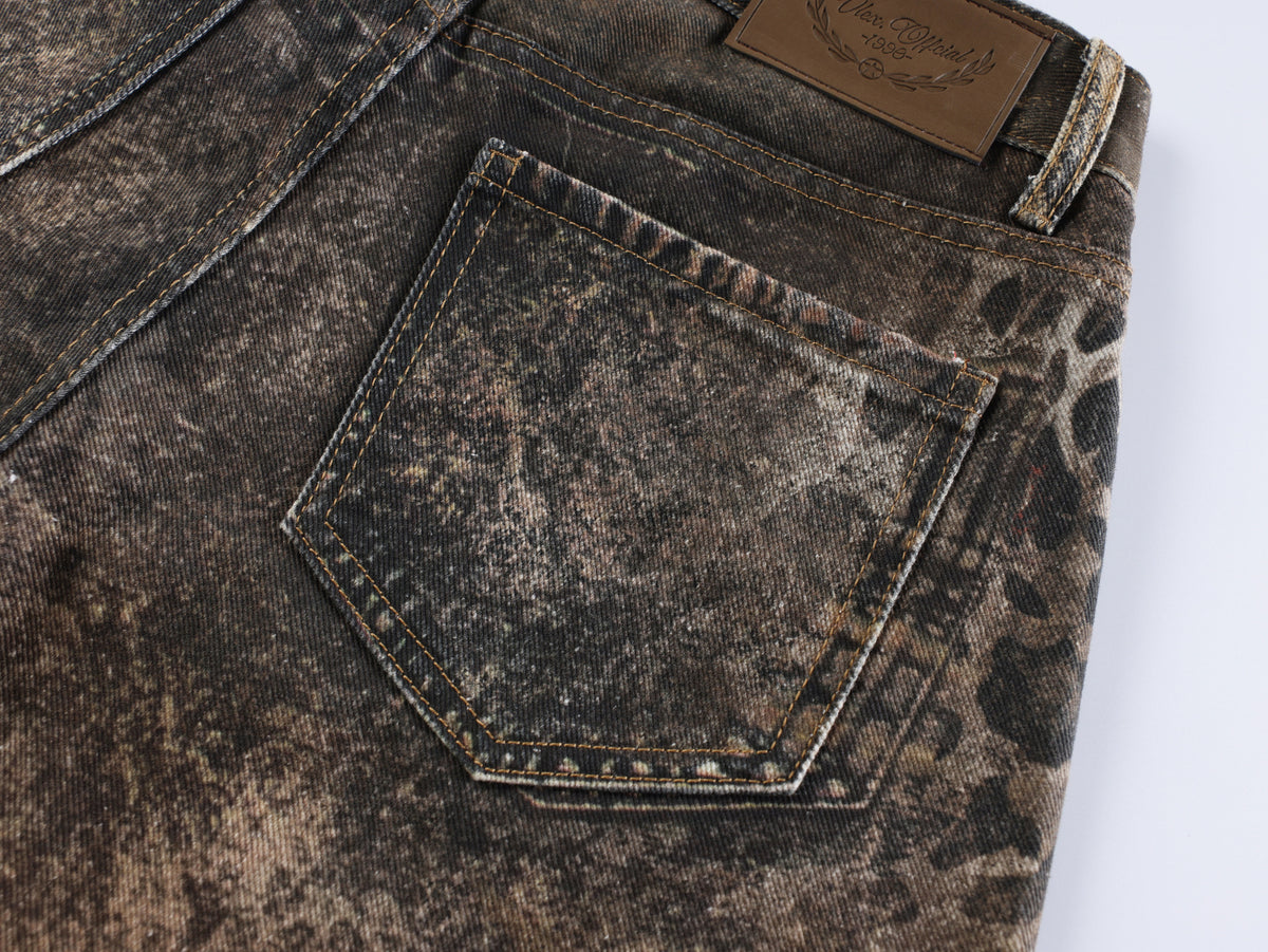 VLEX OFFICIAL ABSTRACT POSTER PRINT PANTS; Brown; garment construction detail