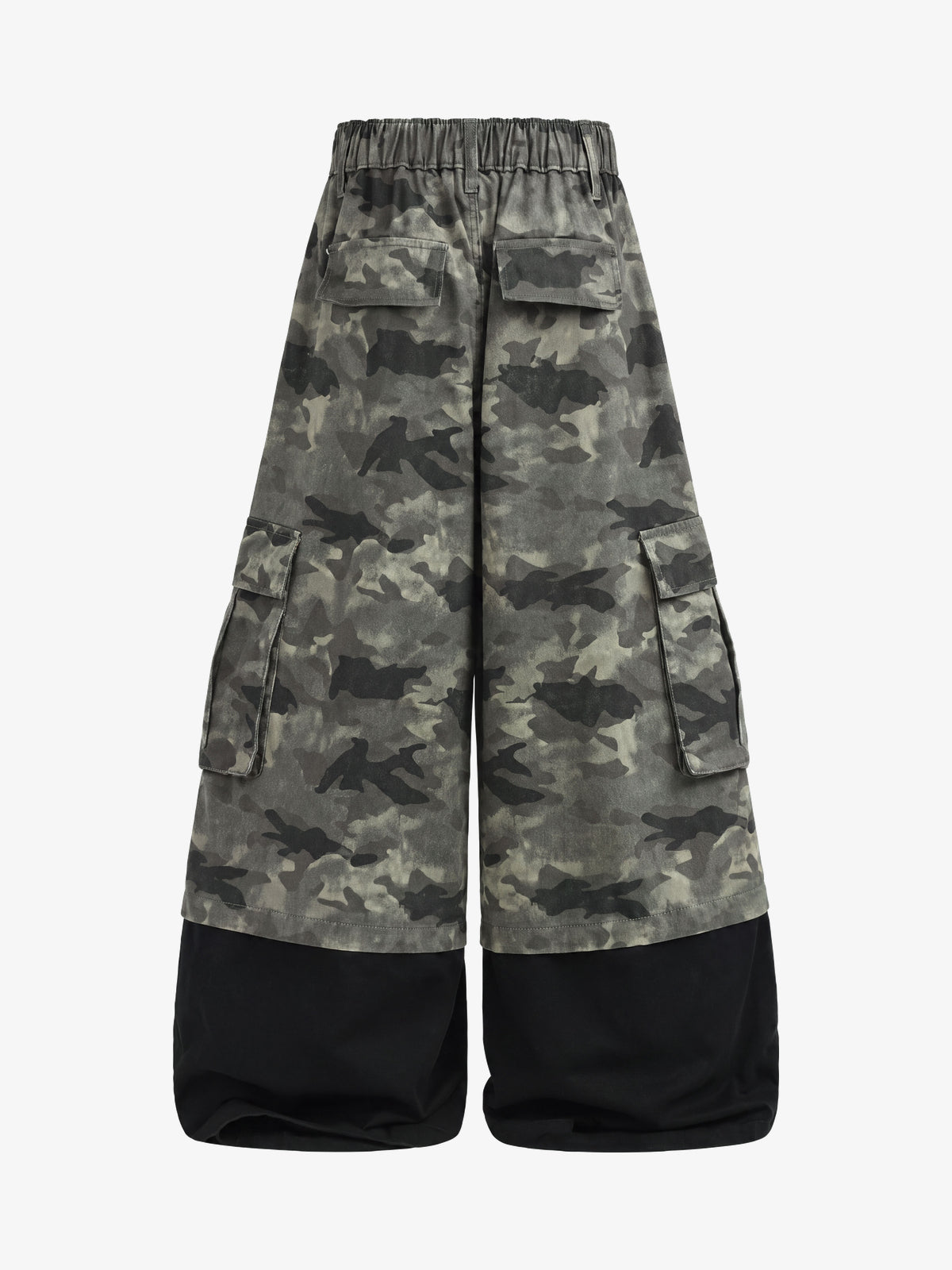 VLEX OFFICIAL CAMO CONTRAST HEM PANTS; Camouflage; back view