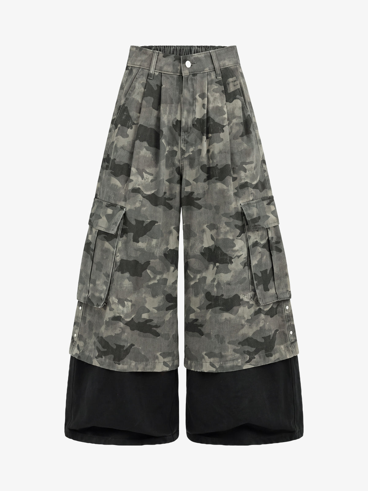VLEX OFFICIAL CAMO CONTRAST HEM PANTS; Camouflage; front view