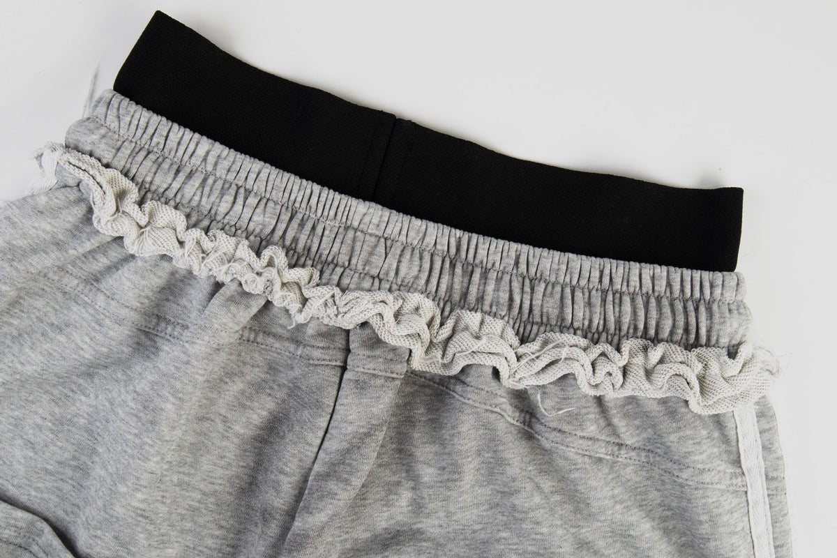 ZHANLAI SCRIPT PANEL WIDE SWEATPANTS; Gray; garment construction detail