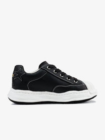 KAALIXTO STAR DETAIL SHELL TOE SNEAKERS; Black; overall product view
