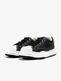 KAALIXTO | STAR DETAIL SHELL TOE SNEAKERS