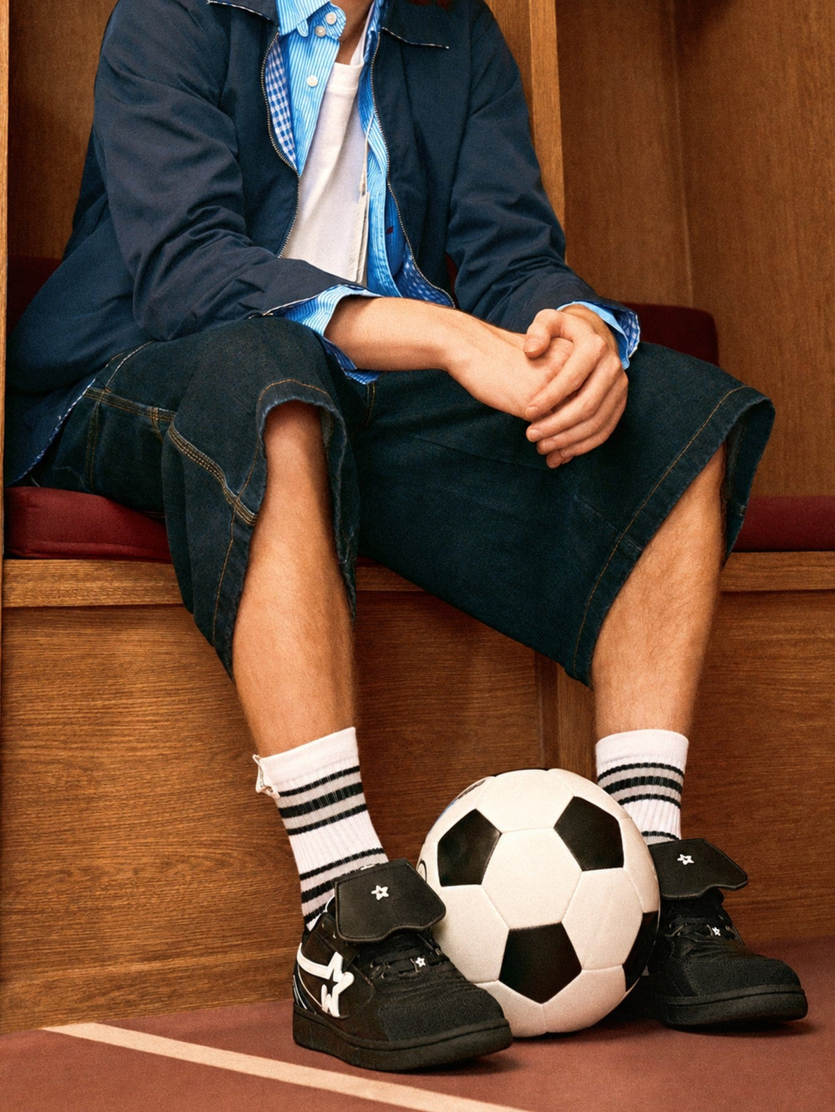 RIP STAR STAR SIDE PANEL SNEAKERS; Black; on-foot view