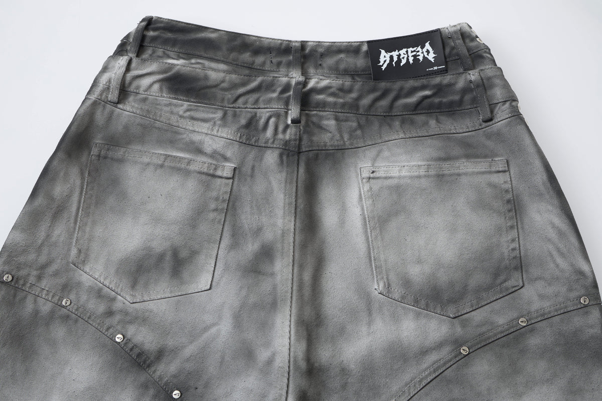 ATSF30 WASHED CARGO POCKET JORTS; Gray; garment construction detail