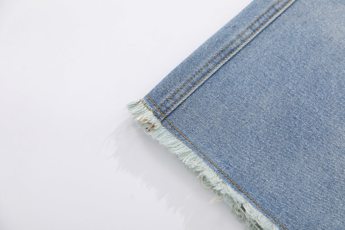 BLANKIN DISTRESSED RAW EDGE JORTS; Blue; design detail