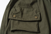 SOUNDLESS CLOUDBURST STACKED POCKET CARGO SHORTS; Olive; design detail