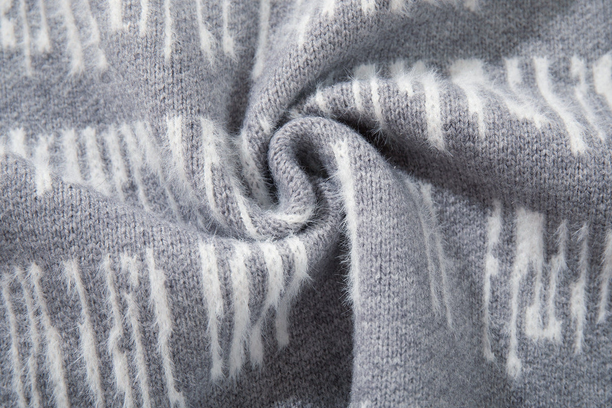 AK ANBULLET ABSTRACT BAND HENLEY SWEATER; Gray; fabric detail