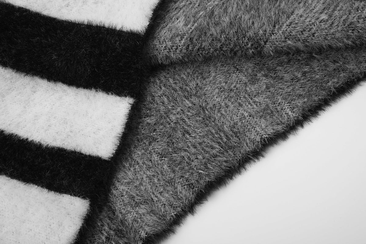 BLACK ENERGY STAR STRIPE FUZZY SWEATER; Black; fabric detail
