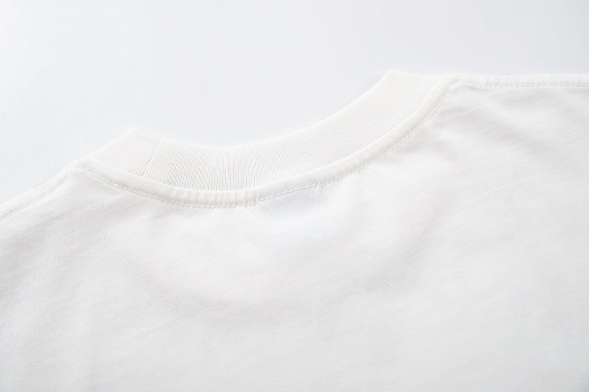 AK ANBULLET CIRCULAR GRAPHIC SWEATSHIRT; White; garment construction detail